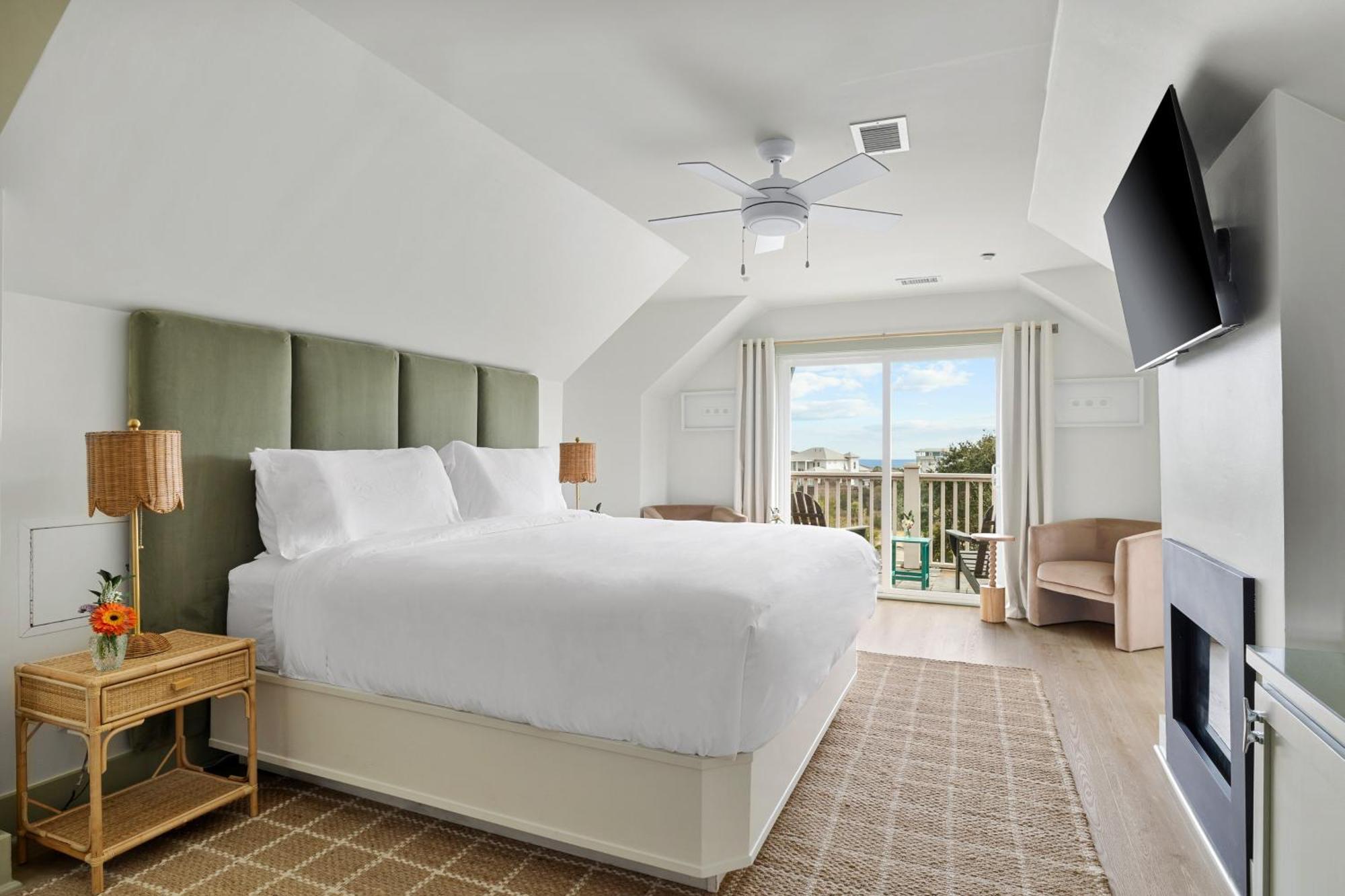 Regatta Inn - Adults Only ฟอลลีบีช ภายนอก รูปภาพ