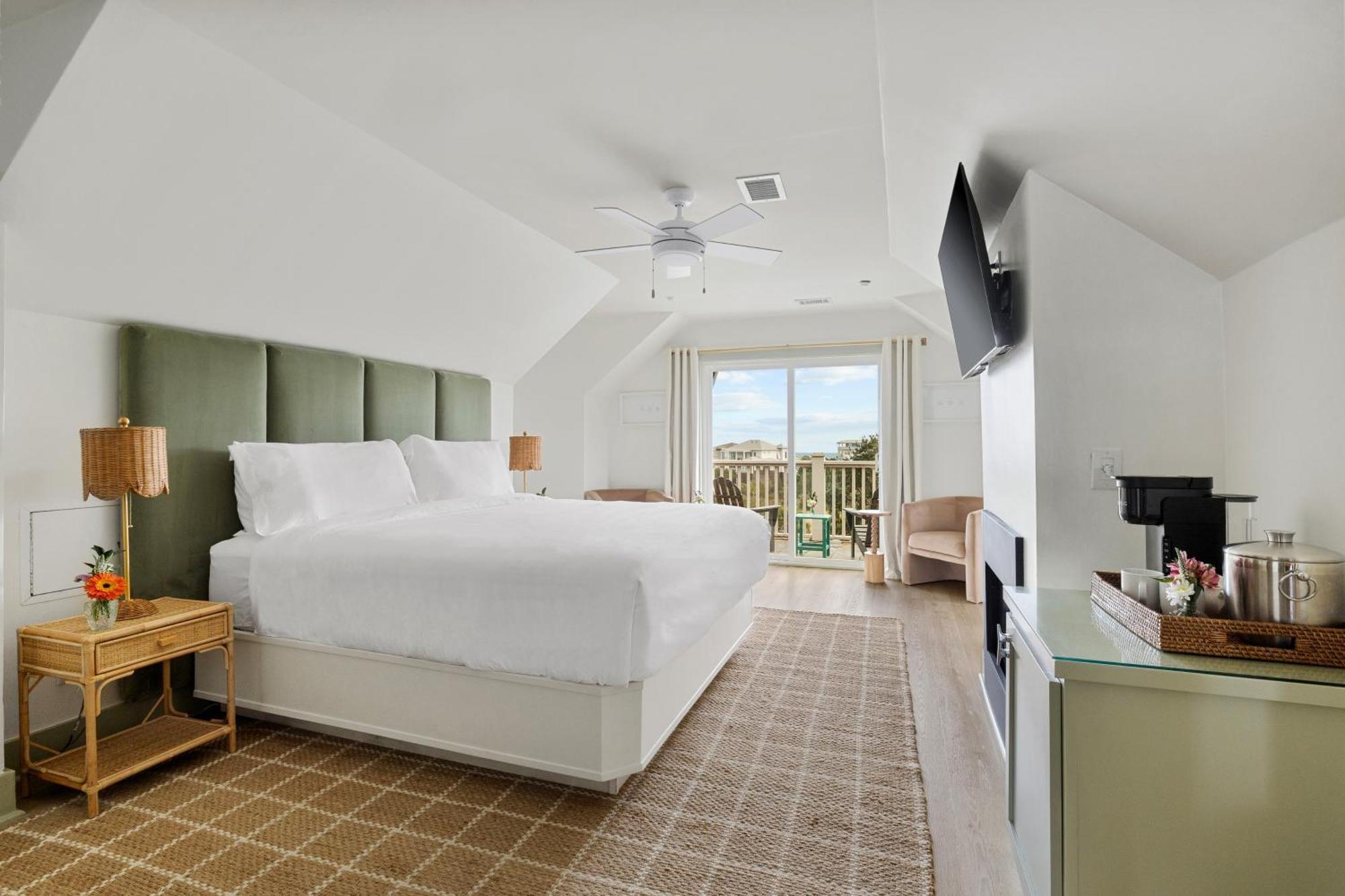 Regatta Inn - Adults Only ฟอลลีบีช ภายนอก รูปภาพ
